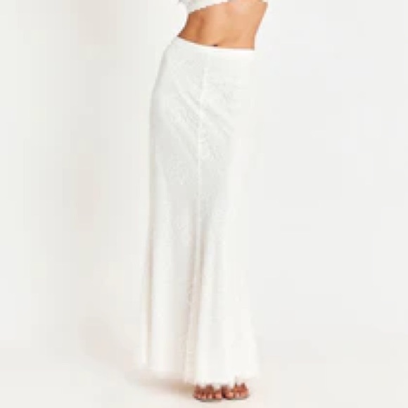 Bindi lace maxi skirt